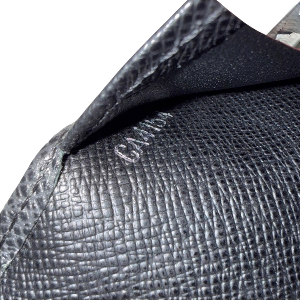 Louis Vuitton Black Taiga Leather Pocket Agenda Cover - Picture 6 of 6